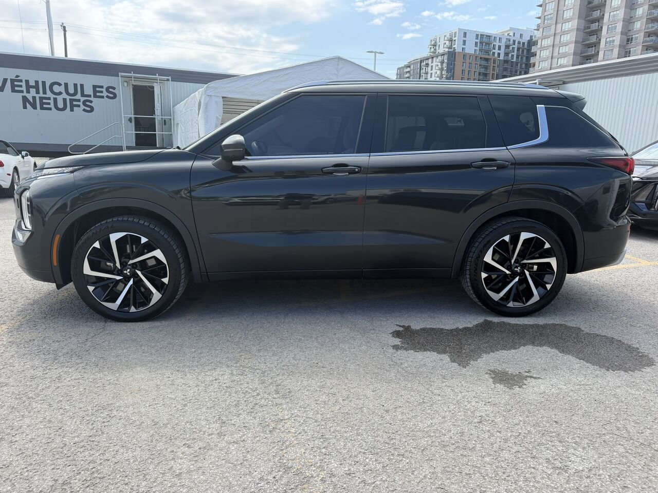 2022 Mitsubishi Outlander GT AWD 7 PASSAGERS Grey Laval - photo #6