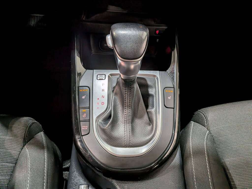 Kia Forte 2020 Gris Val-David - photo #25
