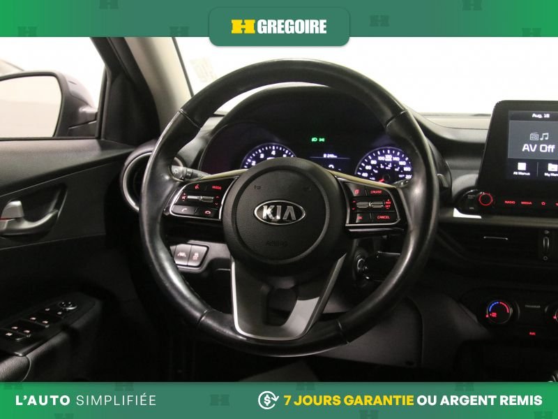 2019 Kia Forte Grey Laval - photo #18