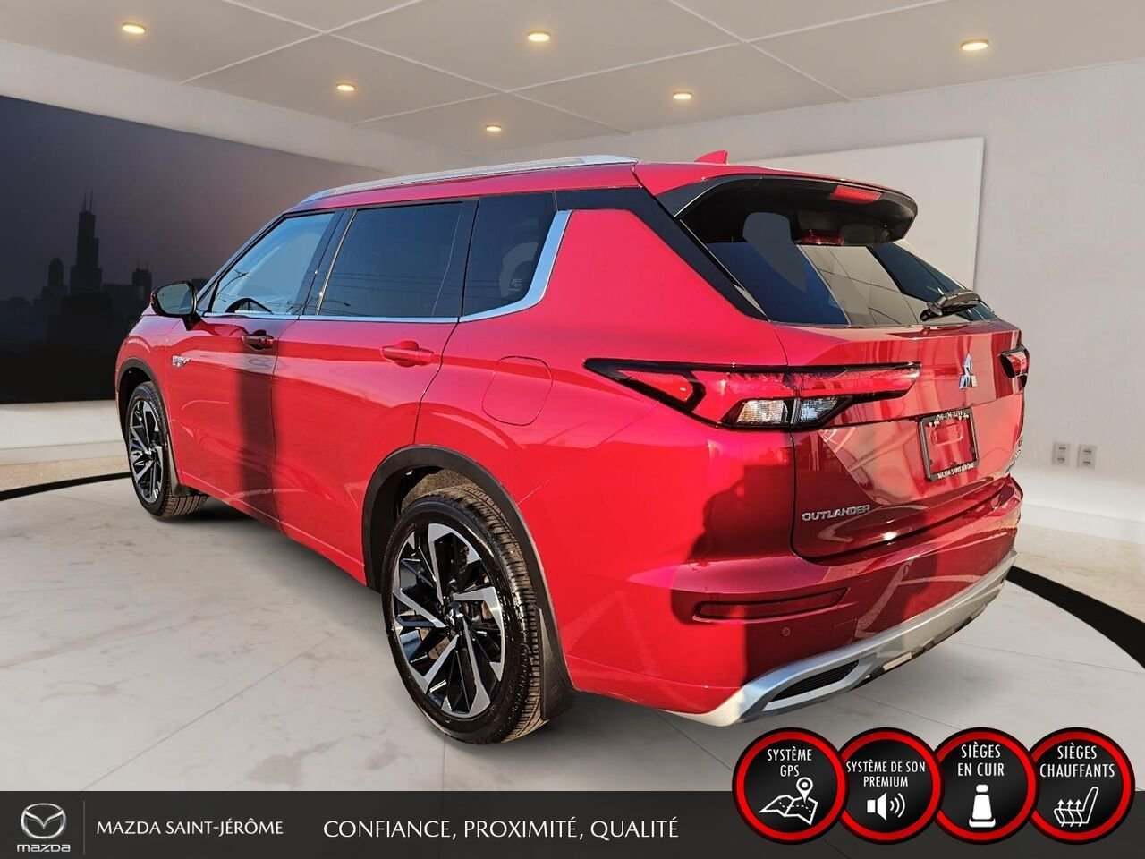 Mitsubishi Outlander GT Premium HYBRIDE RECHARGEABLE | 7 PASSAGERS | TOIT PANO | CUIR | AWD 2024 Rouge Saint-Jérôme - photo #9