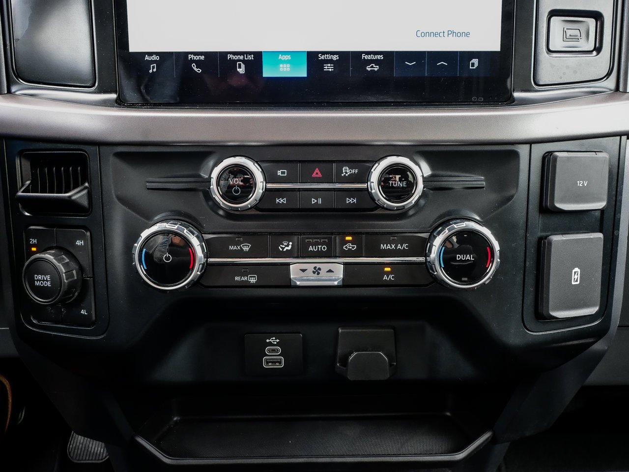 2025 Ford F-150 XLT 4WD SuperCrew 5.5' Box Black Sherwood Park - photo #25