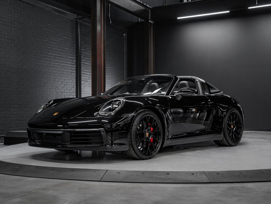 2022 Porsche 911 2022 Black