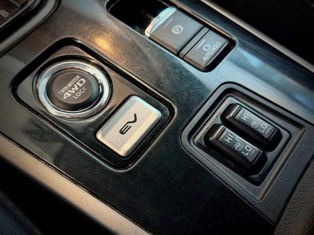 2020 Mitsubishi Outlander Plug-In Hybrid White Notre-Dame-des-Prairies - photo #32