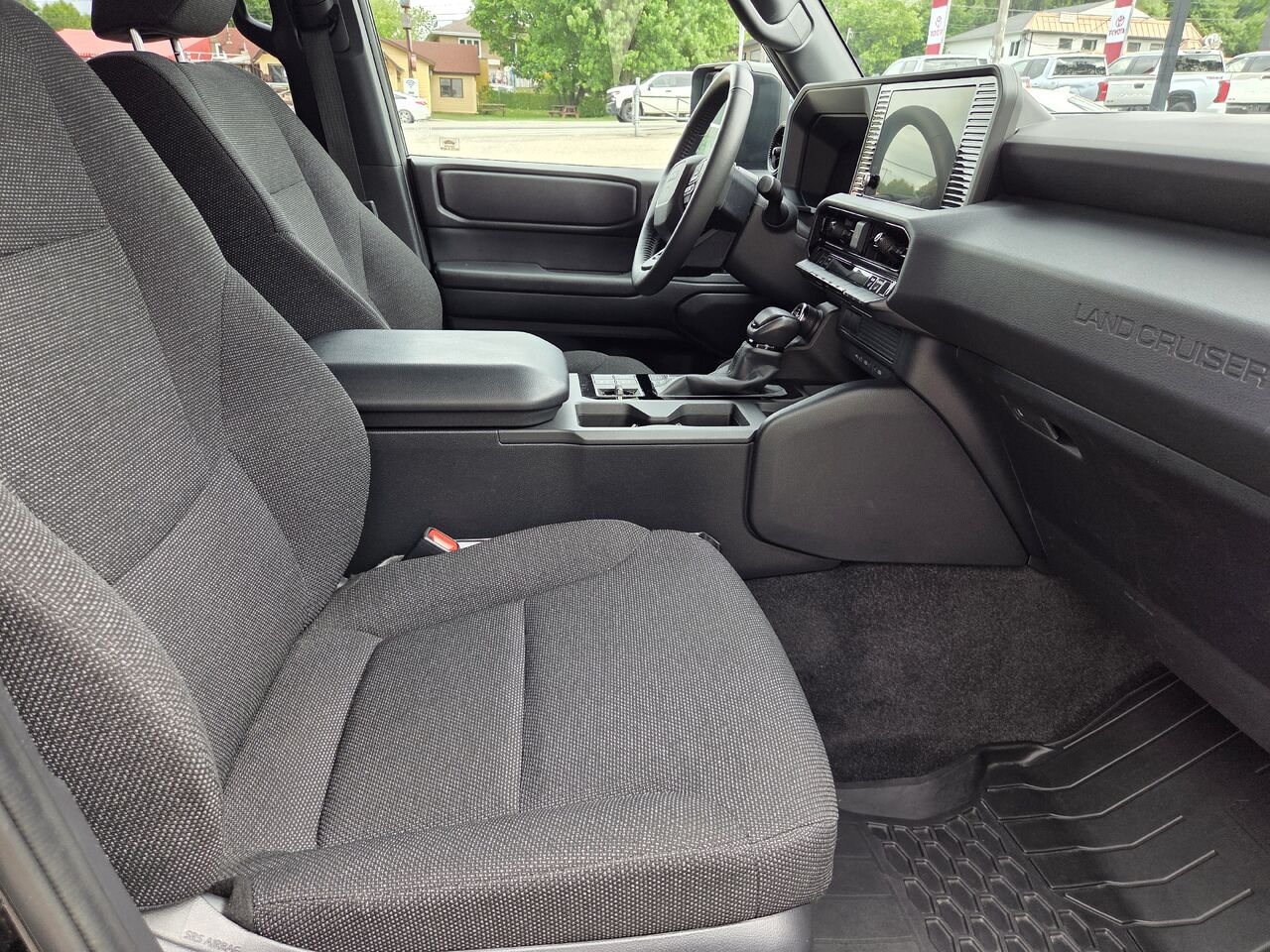 2025 Toyota LAND CRUISER Black Mont-Laurier - photo #12