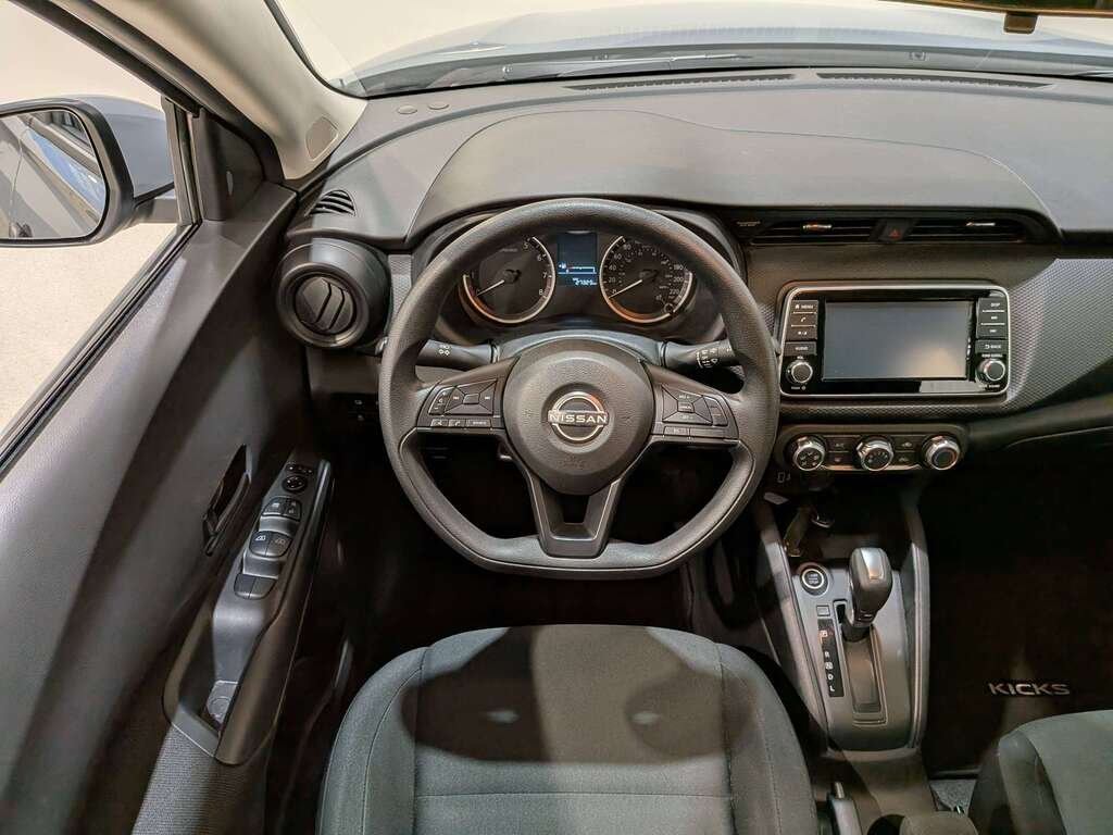 Nissan Kicks 2024 Gris Val-David - photo #8