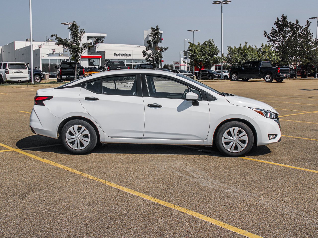2025 Nissan Versa S CVT White Sherwood Park - photo #9