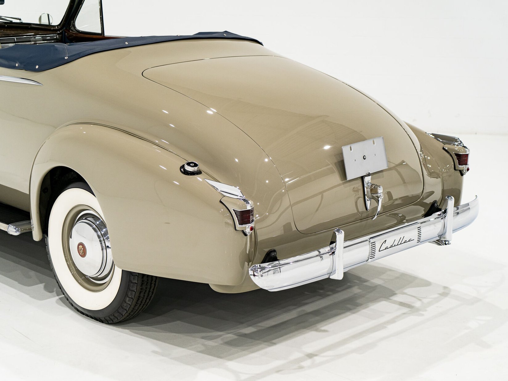 Cadillac Series 75 1 of 27 built. Former CCCA National first prize winner *PRICE IN USD* 1939 Brun Montréal - photo #46