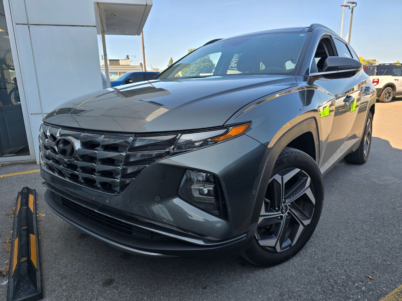 Gray 2023 Hyundai Tucson Hybrid SUV / Crossover Automatic