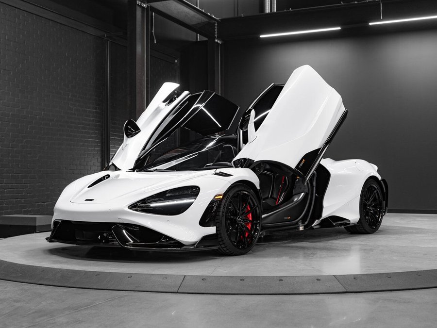 2021 McLaren 765LT 2021 White