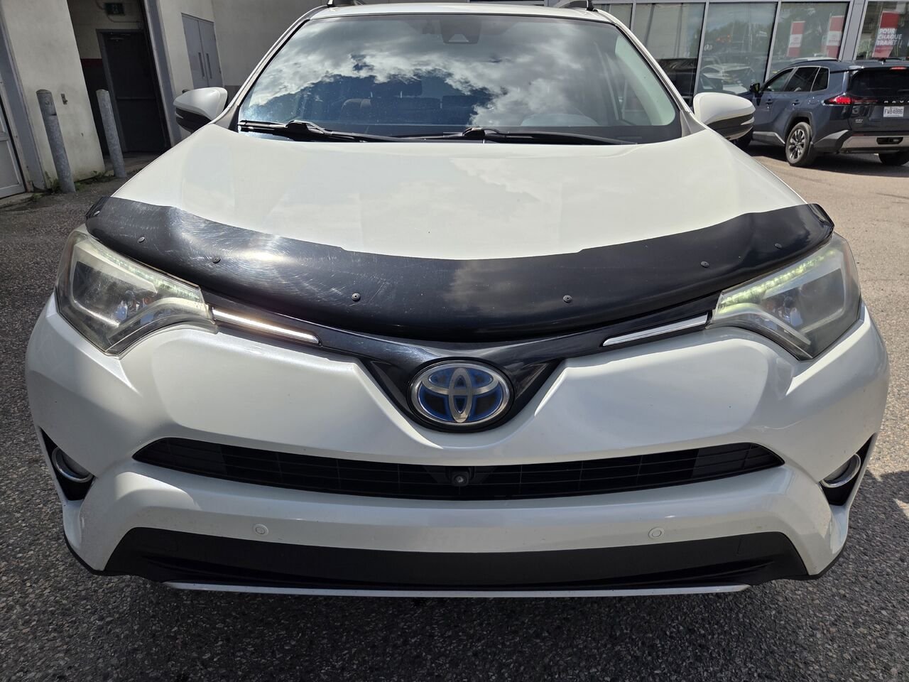 2017 Toyota RAV4 Hybrid White Mont-Laurier - photo #1