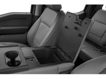 Ford Super Duty F-350 à roues arrière simples XL