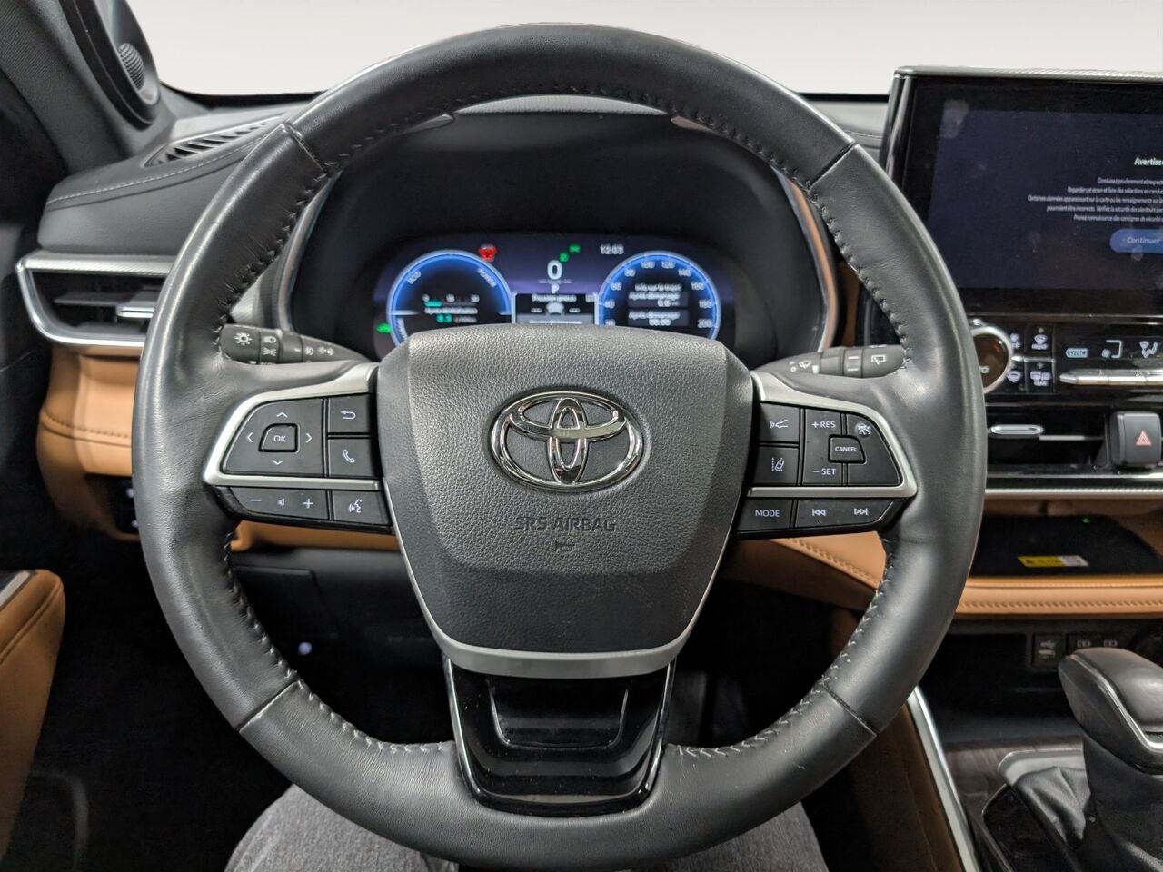 2025 Toyota Highlander Hybrid 5TDEBRCH9SS646479 Midnight Black Metallic Sherbrooke - photo #13