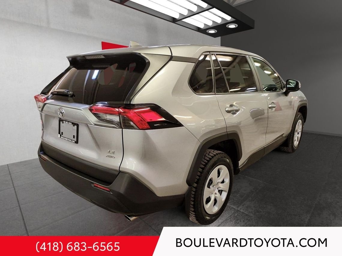 Toyota RAV4 531712-119 | LE, AWD 2024 Ciel argent métallisé Québec - photo #7