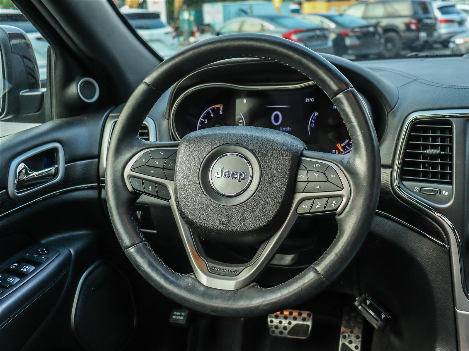 Jeep Grand Cherokee Overland 2018 Black Ottawa & Gatineau - photo #10