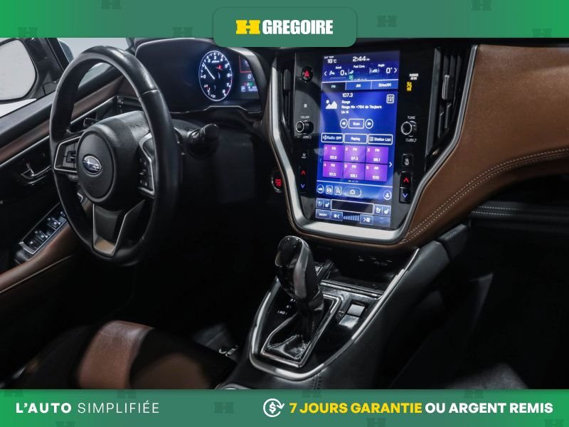 2022 Subaru Outback White Blainville - photo #25
