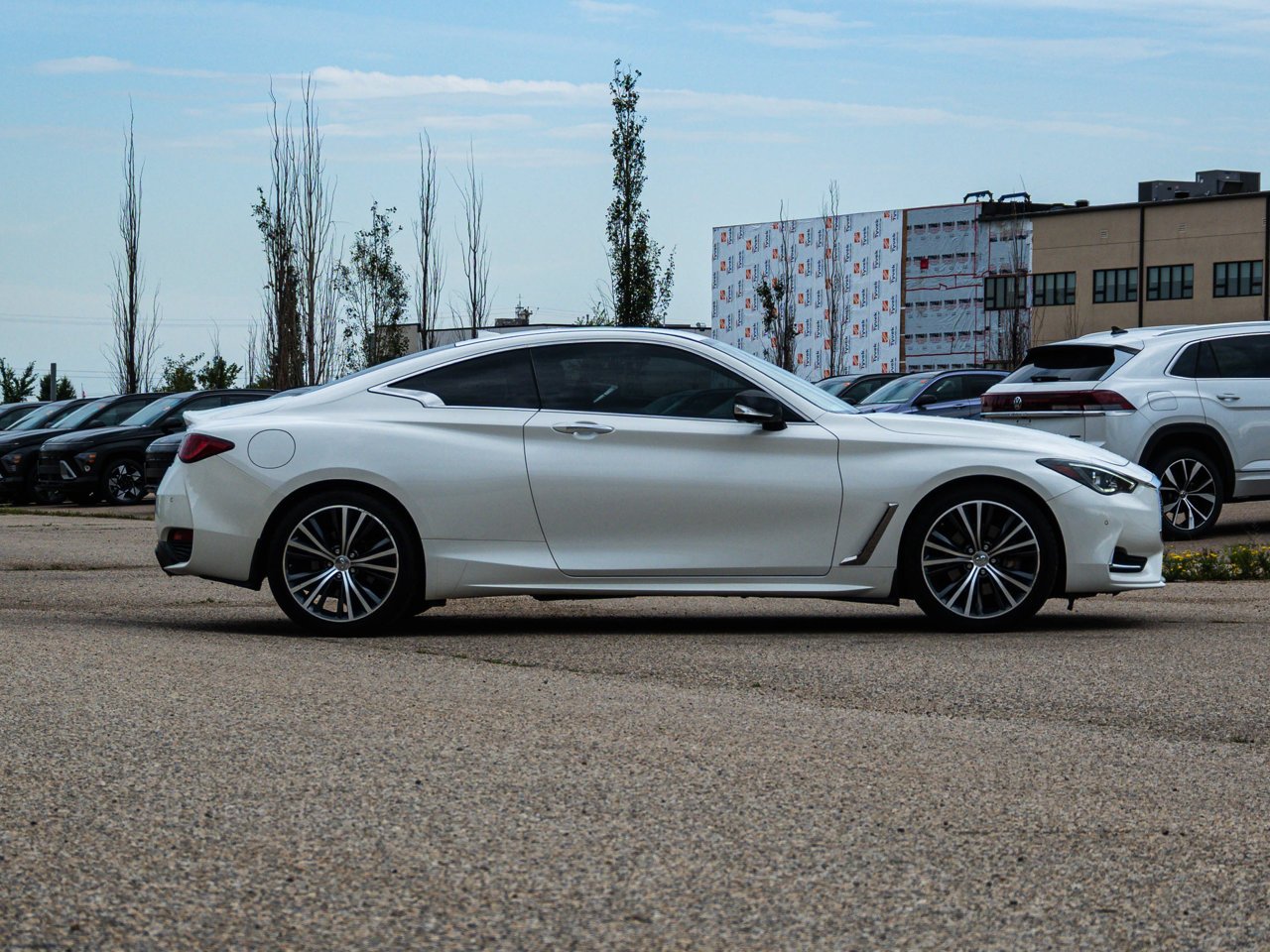 2017 INFINITI Q60 2dr Cpe 3.0t White Sherwood Park - photo #13