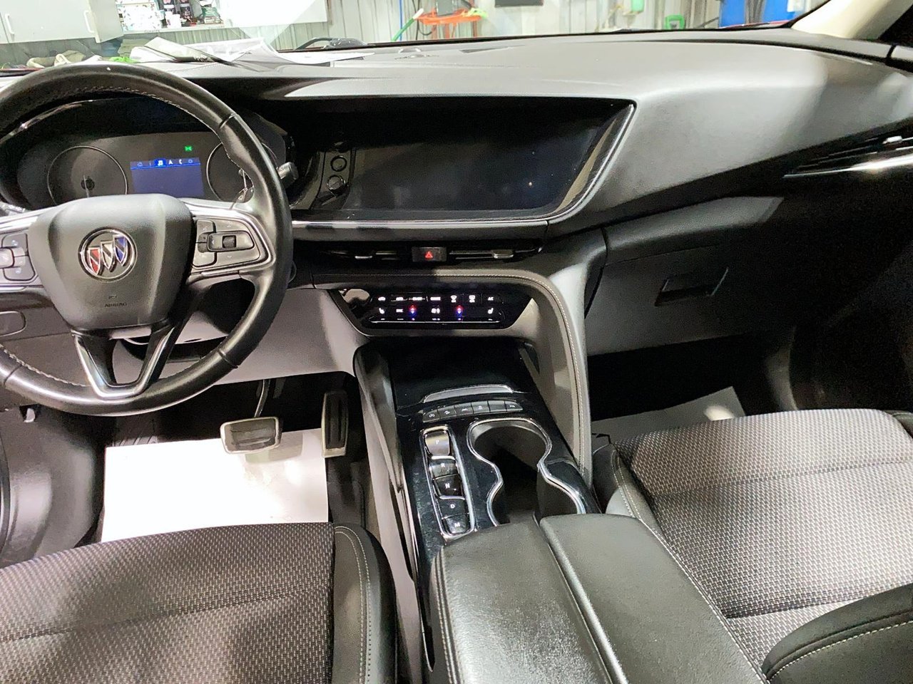 2023 Buick Envision VIN LRBFZMR46PD016377 Red Baie-Comeau - photo #7