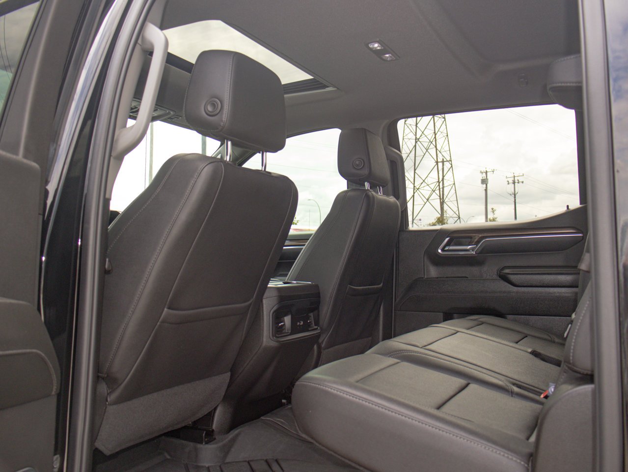 2024 Chevrolet Silverado 1500 4WD Crew Cab 147 RST Black Sherwood Park - photo #33