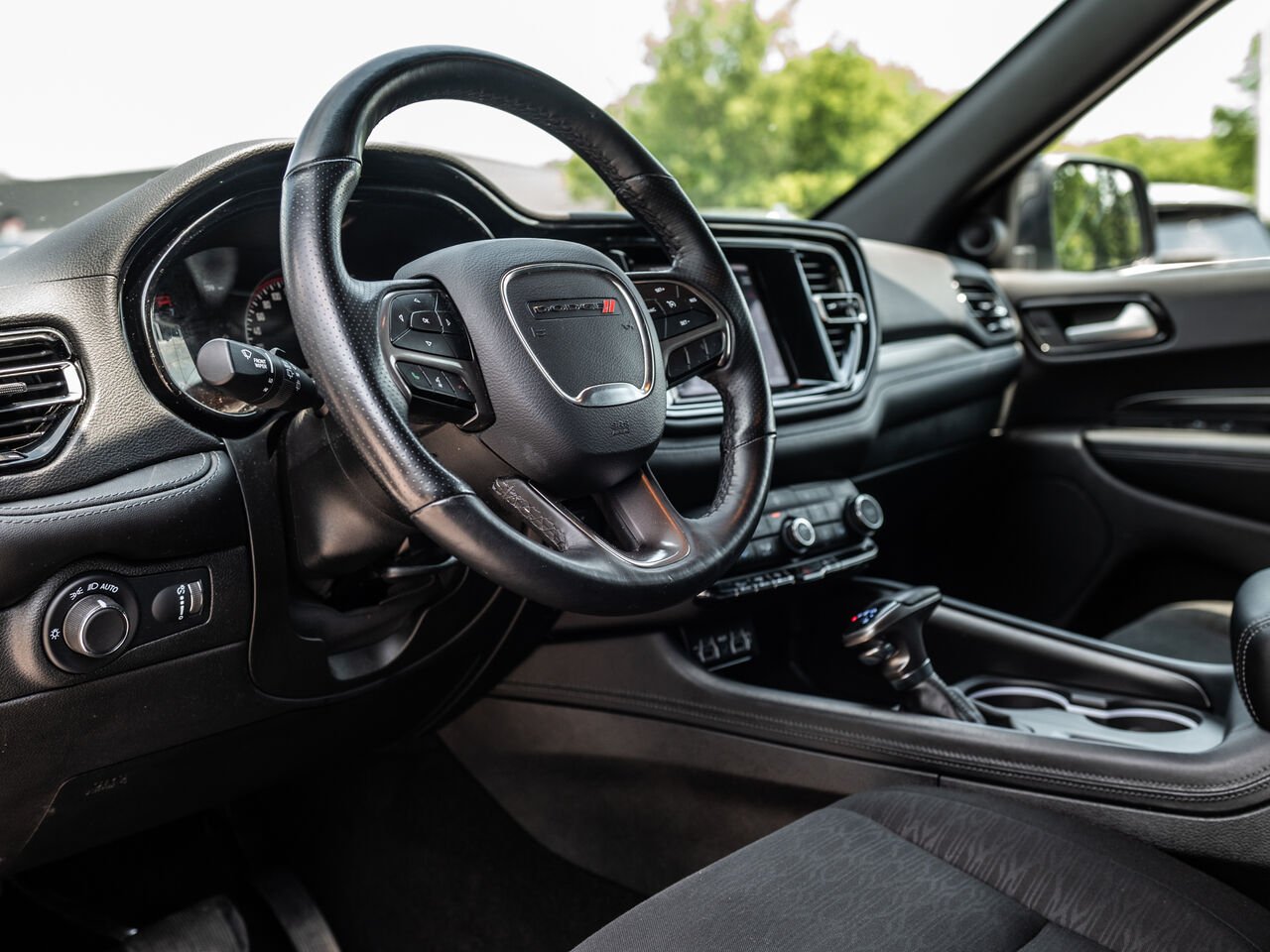 2023 Dodge Durango White Sainte-Julienne - photo #17
