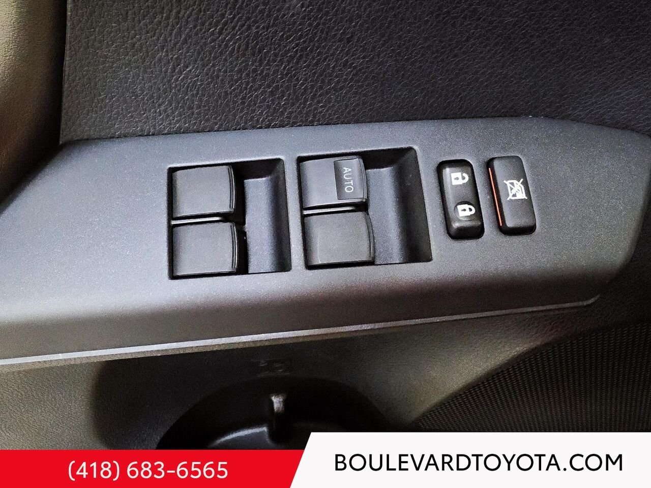 Toyota RAV4 100287A-010 | XLE, AWD 2016 Argent Québec - photo #7
