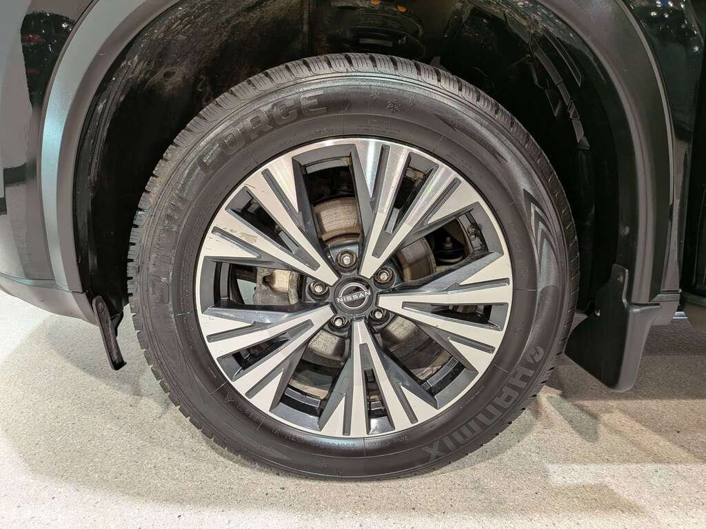 Nissan Rogue AWD SV Moonroof 2023 Noir Val-David - photo #35