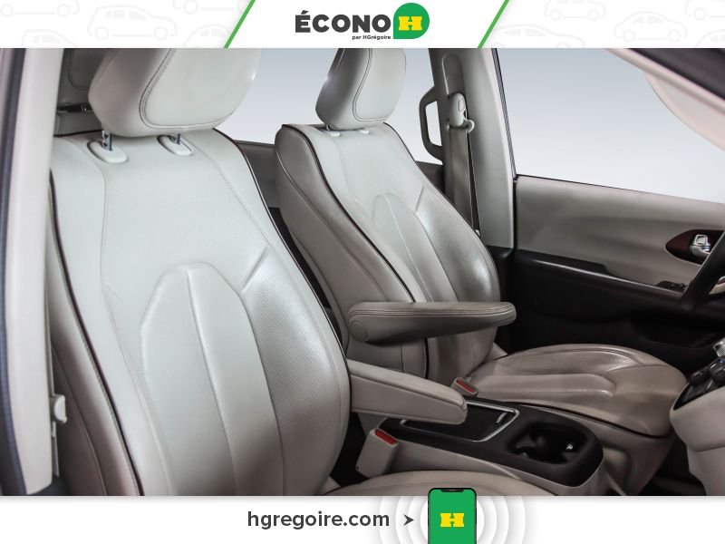 Chrysler Pacifica 2018 Argent Saint-Eustache - photo #26