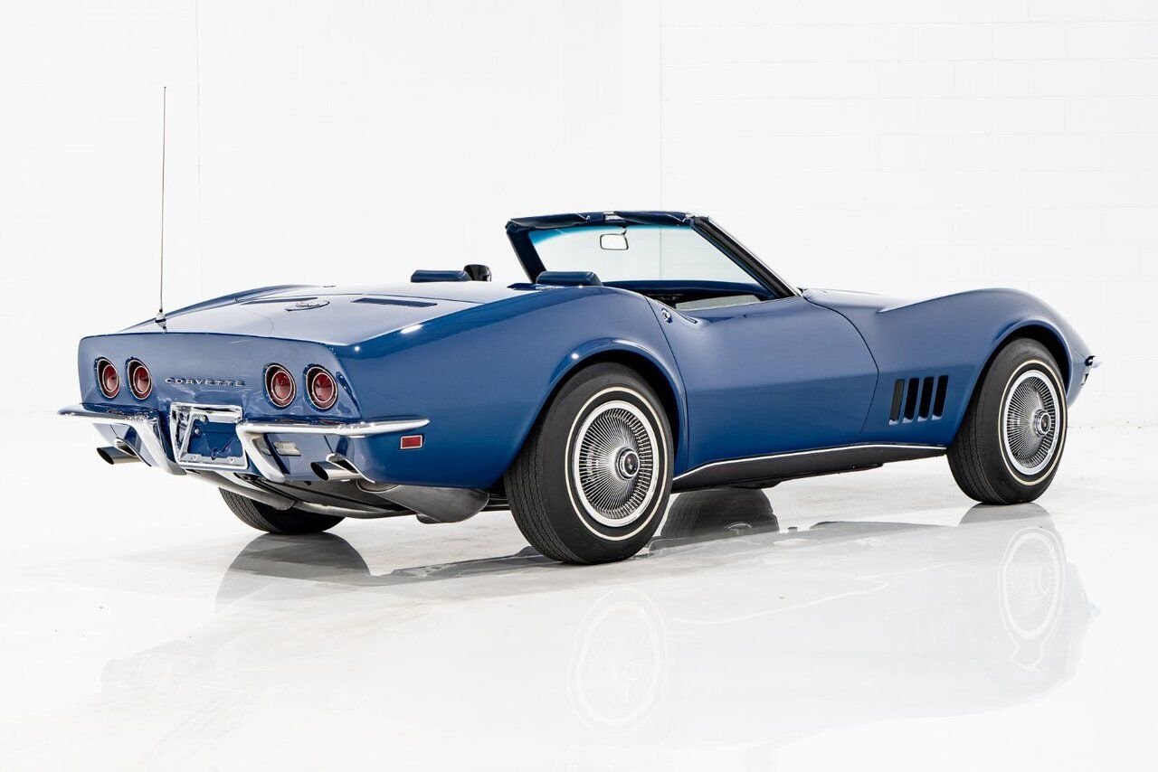 Chevrolet Corvette *PRIX EN USD* Matching numbers Top flight with extensive documentation 1968 Bleu Montréal - photo #42