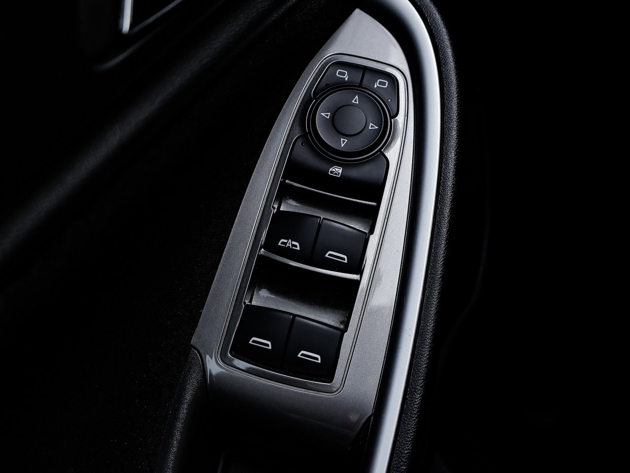 2024 Chevrolet Malibu 4dr Sdn 1LT White Sherwood Park - photo #17
