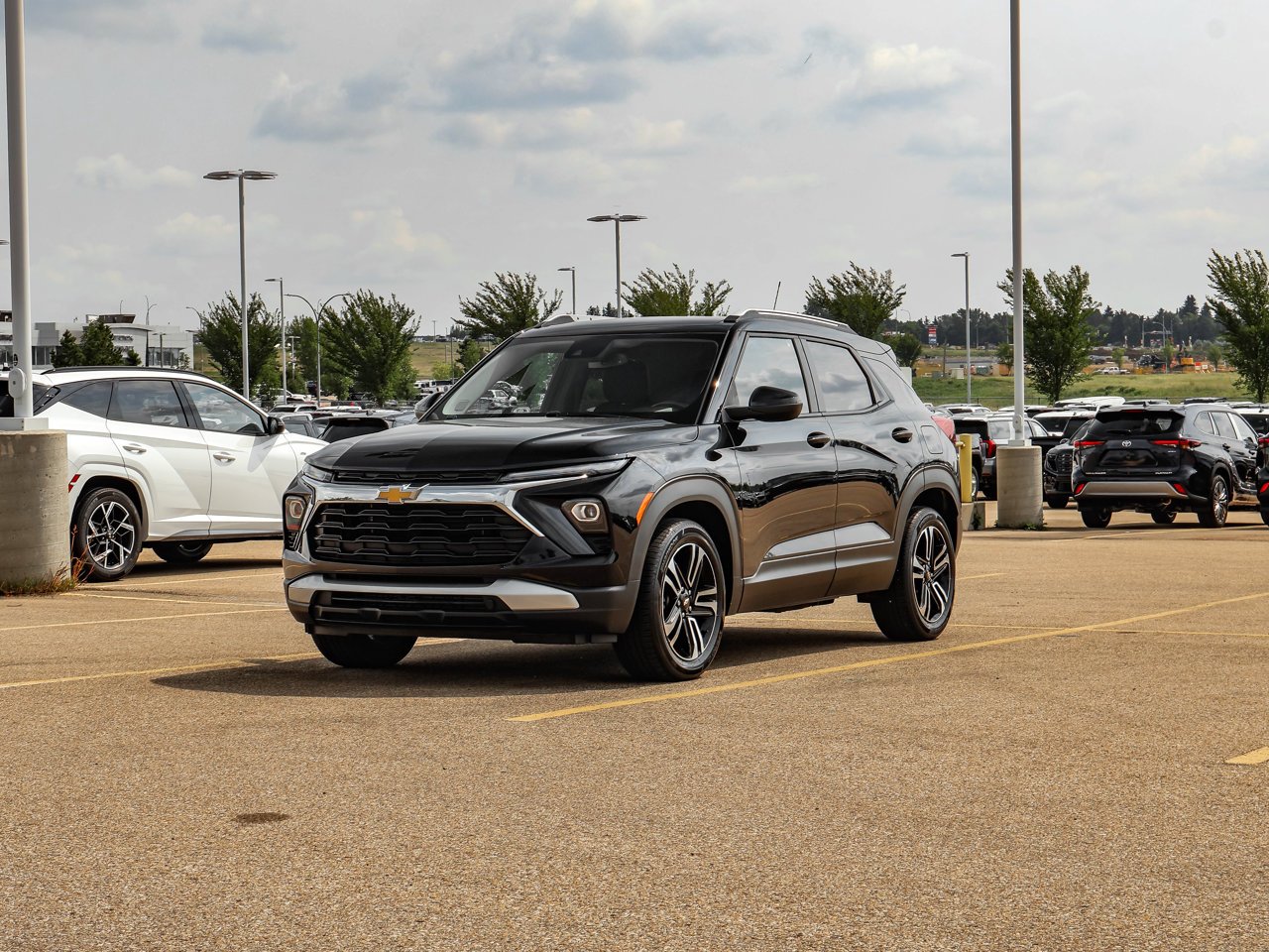 2024 Chevrolet Trailblazer FWD 4dr LT Black Sherwood Park - photo #3