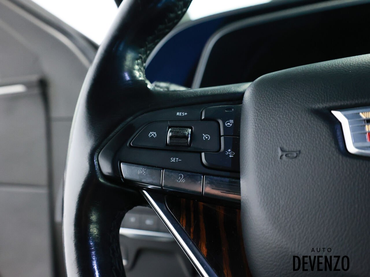 Cadillac Escalade 2022 Noir Saint-Eustache - photo #18