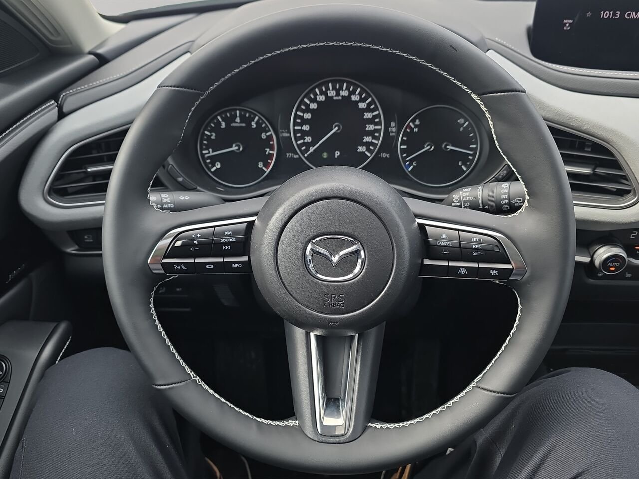 2026 Mazda CX-30 GT turbo, awd, toit ouvrant, Écran 360 degré, Navigation, chargeur sans fil pour cellulaire Aero Grey Metallic Val-David - photo #10