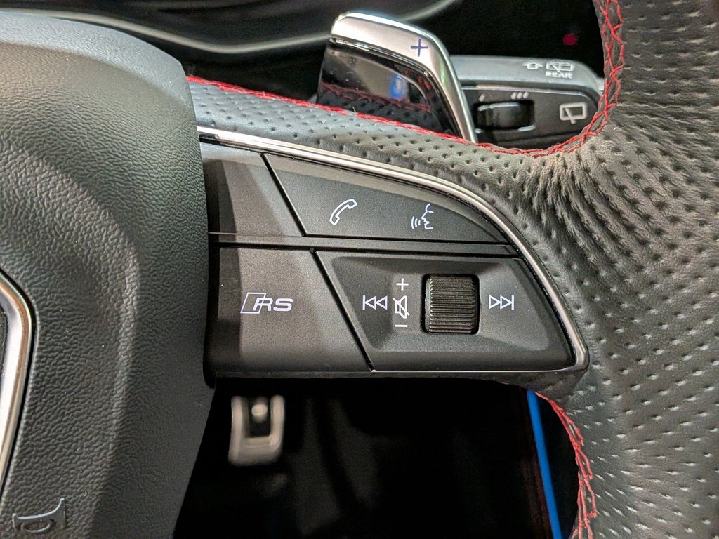 2023 Audi RS Q8 4.0 TFSI quattro Black Val-David - photo #18