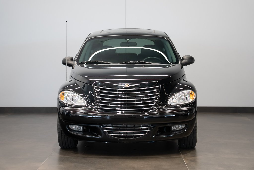 2004 Chrysler PT Cruiser Black Montreal - photo #1
