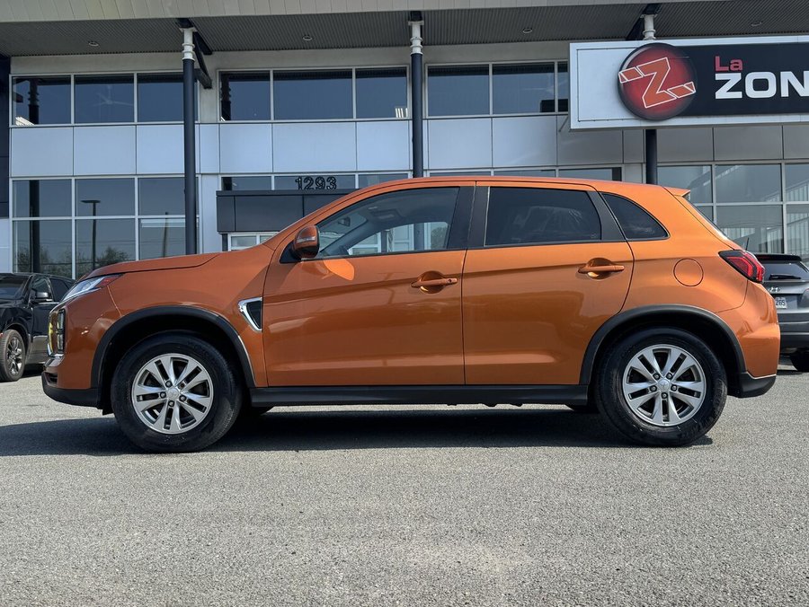 2021 Mitsubishi RVR SE 2021 Orange