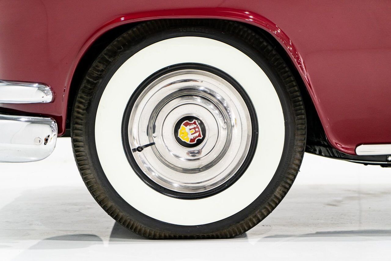 1953 Oldsmobile 98 PRIX EN USD | Convertible Beautifully Presented from complete Restoration Red Montreal - photo #79
