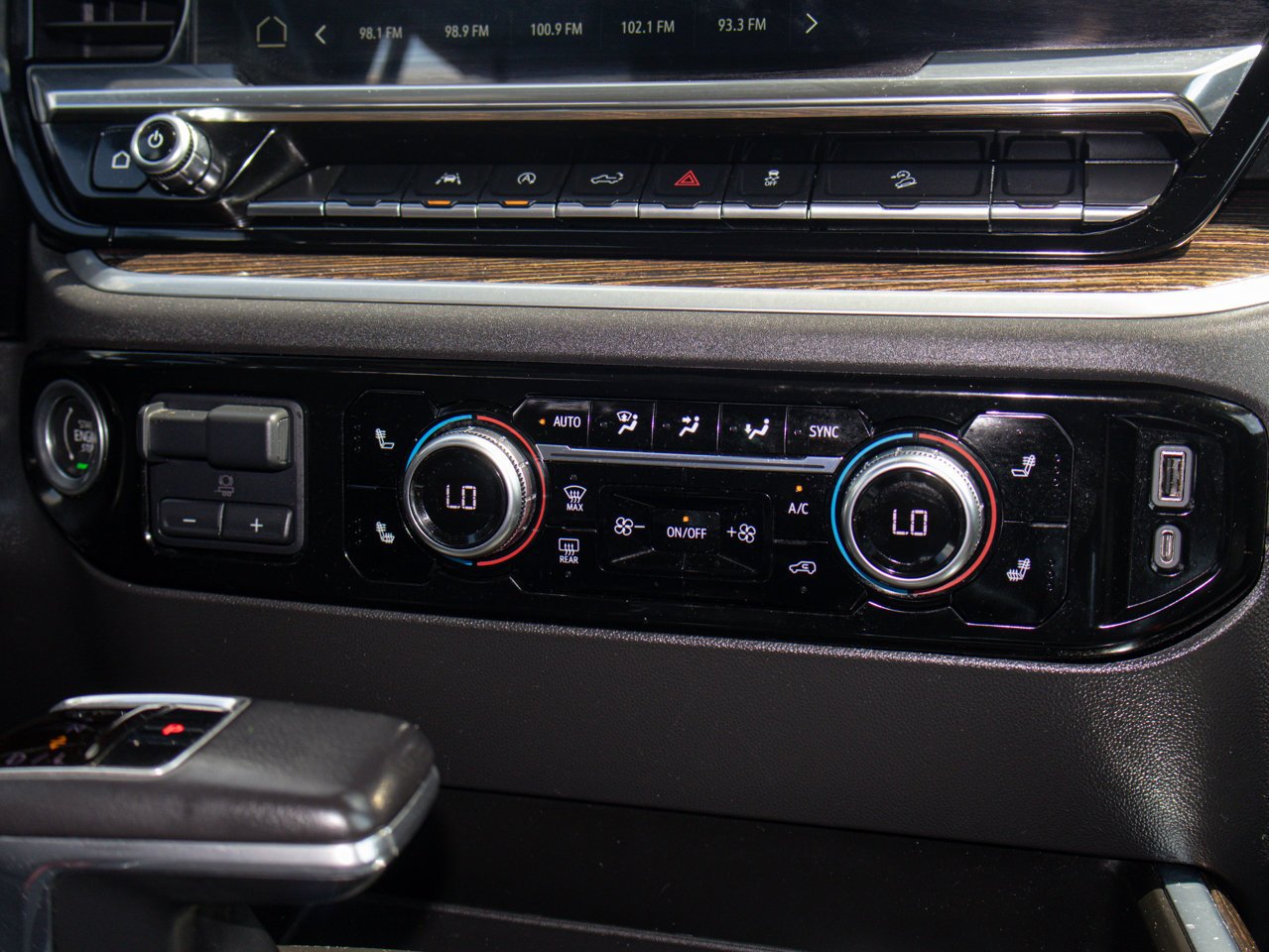 2022 GMC Sierra 1500 4WD Crew Cab 147 Elevation Black Sherwood Park - photo #30