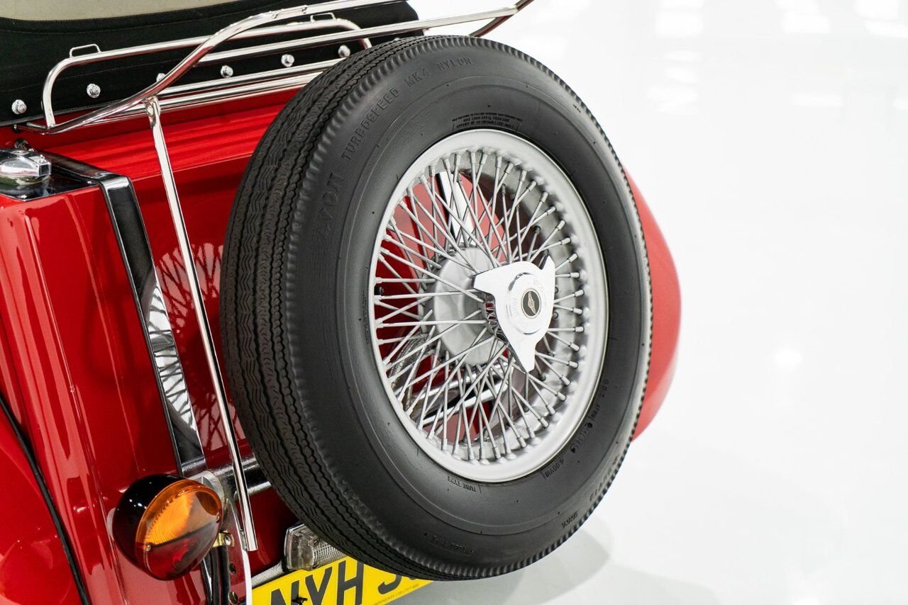 Panther J72 Roadster 1975 Rouge Montréal - photo #34