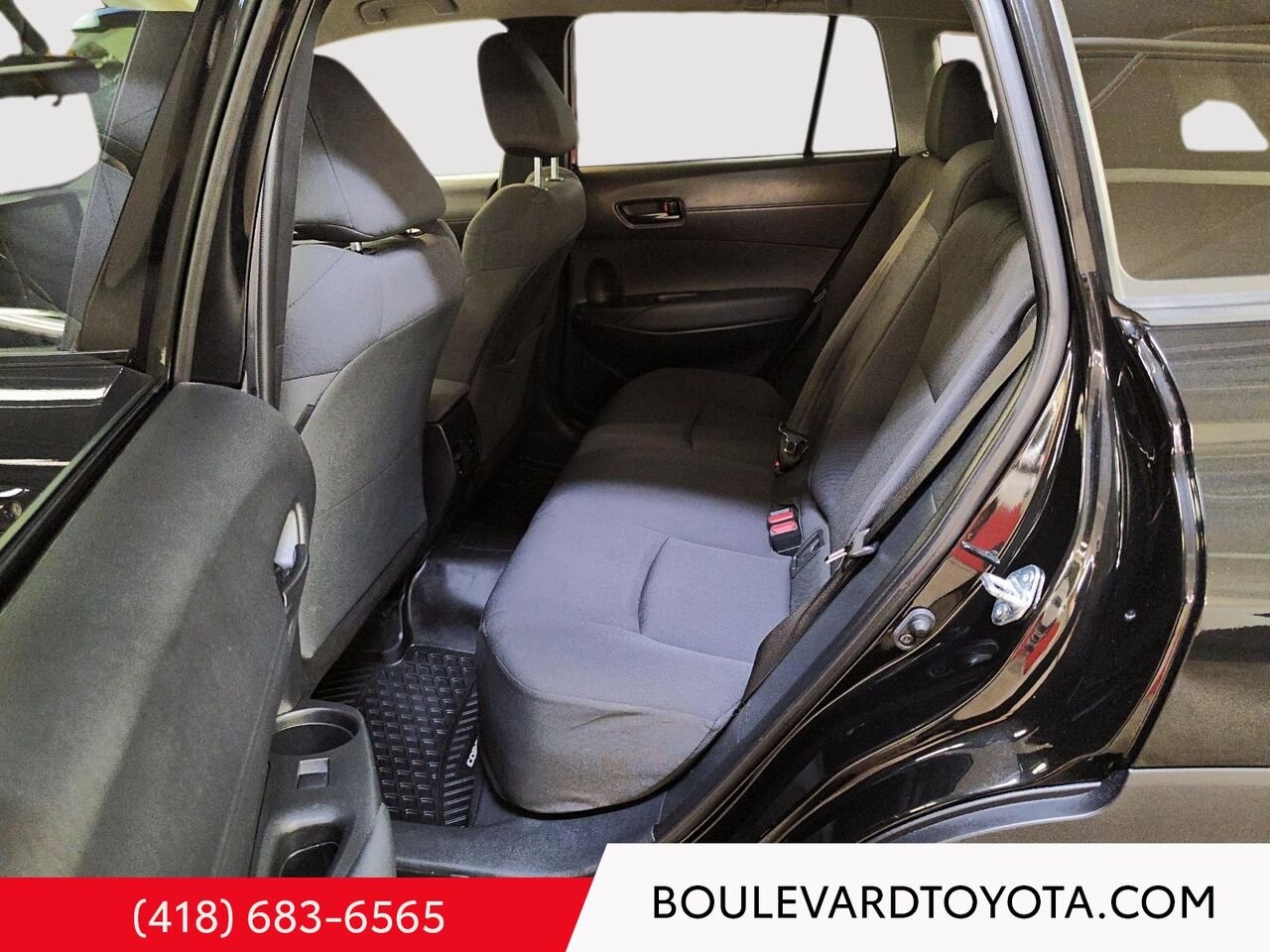 Toyota Corolla Cross 99449C-89 | LE 2022 Noir Québec - photo #17