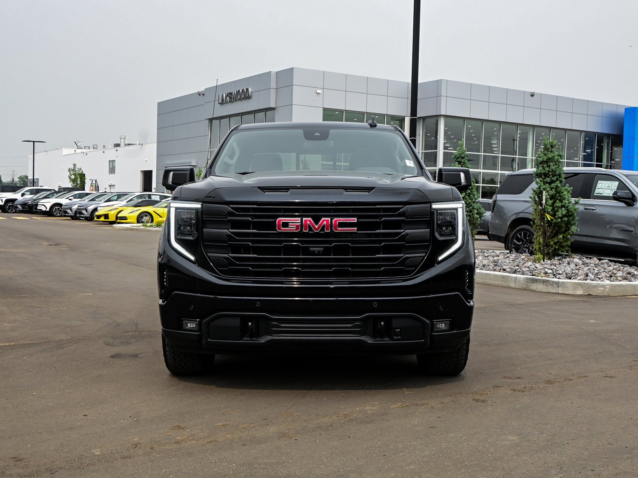 2024 GMC Sierra 1500 4WD Crew Cab 147 Elevation Black Sherwood Park - photo #2