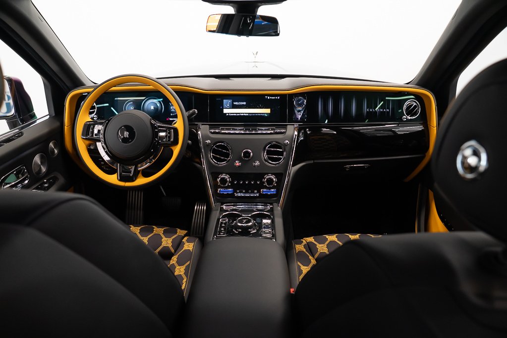 2025 Rolls-Royce Cullinan Black Kirkland - photo #14