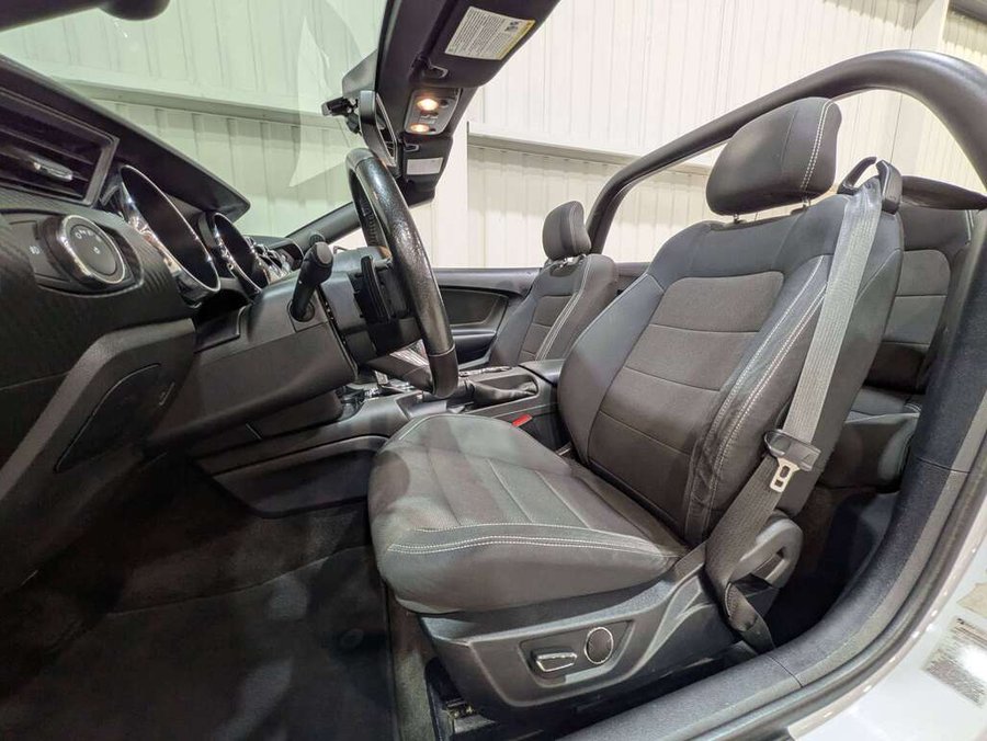 2015 Ford Mustang White