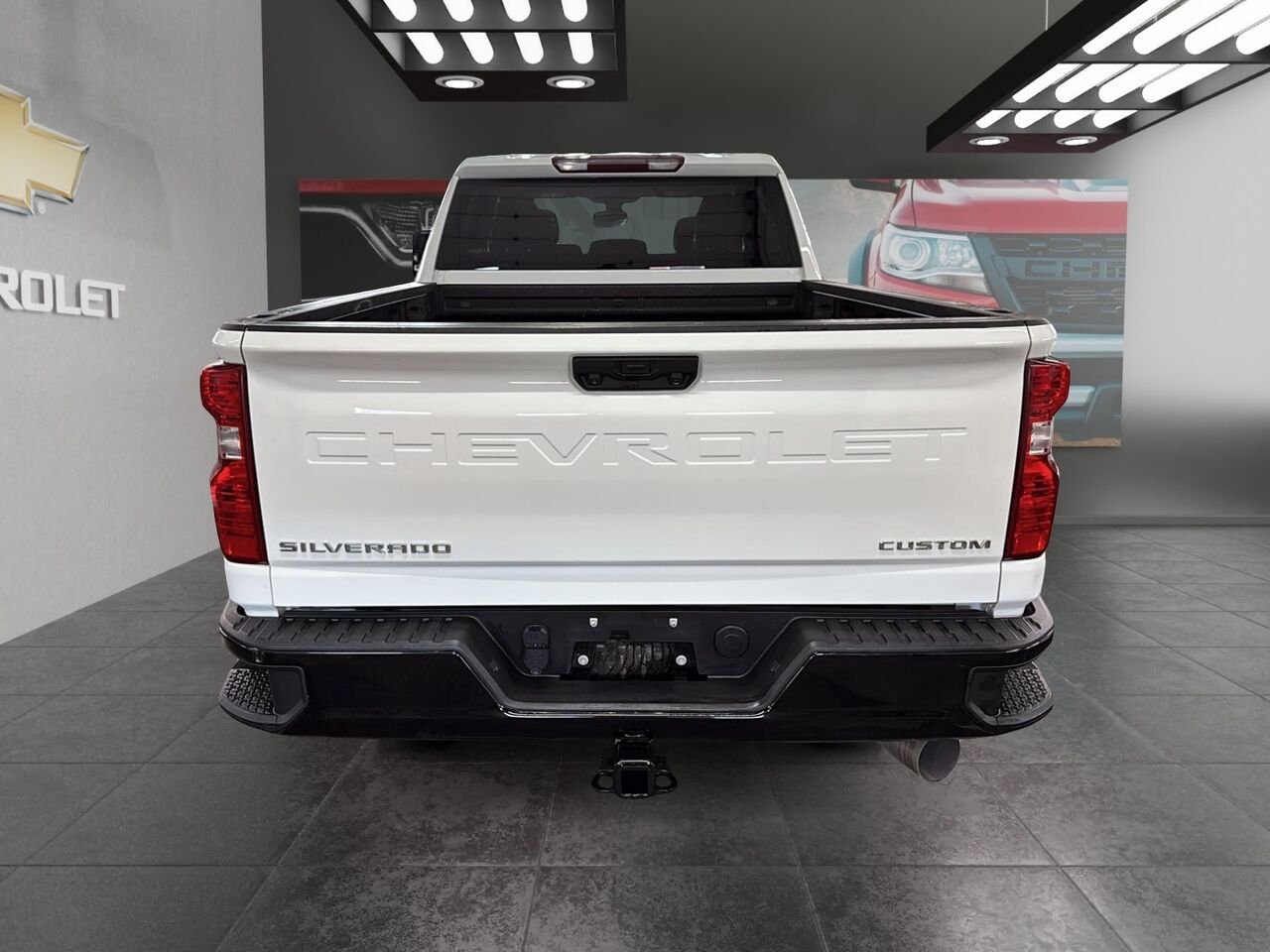 CHEVROLET SILVERADO CUSTOM 2500 2023 Blanc Saint-Hyacinthe - photo #2