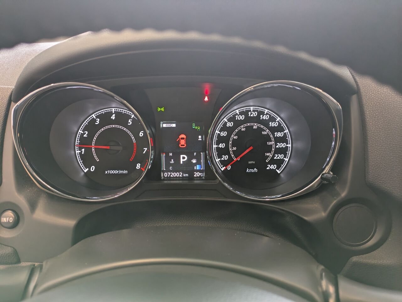 2024 Mitsubishi RVR White Gatineau - photo #8