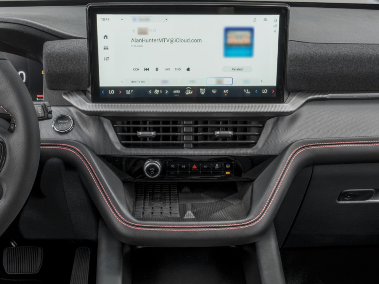 2026 Ford Explorer Carbonized Grey Metallic Rouyn-Noranda - photo #8