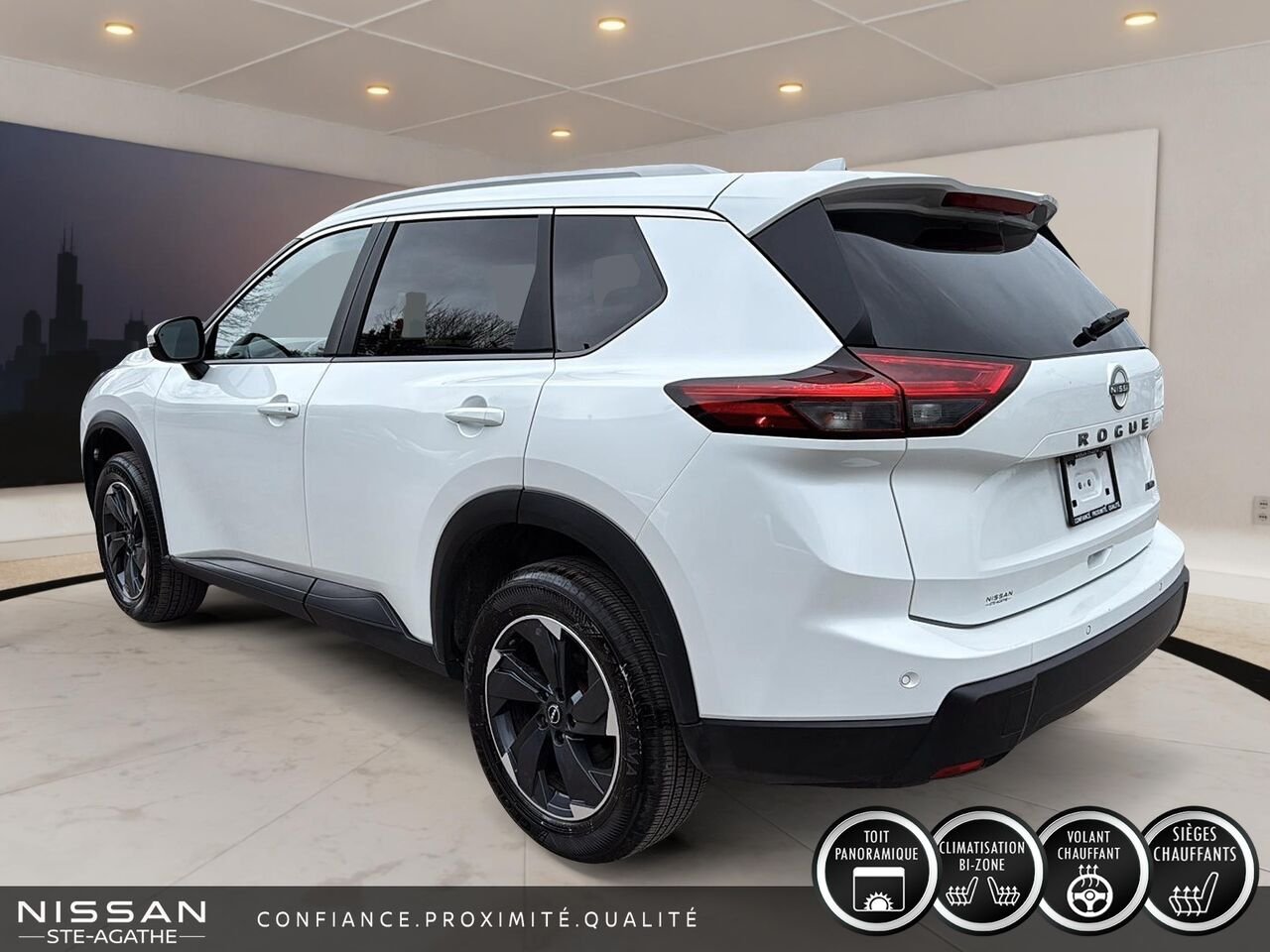 Nissan Rogue SV | 53 412 KM | TOIT PANORAMIQUE | AWD | CARPLAY 2025 Blanc Saint-Jérôme - photo #4