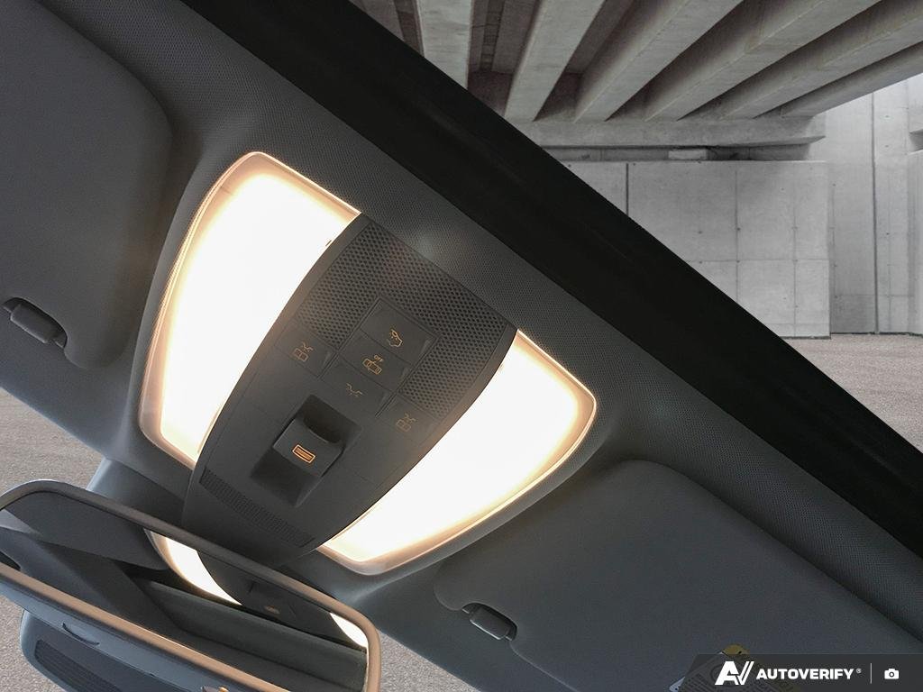 2014 Mercedes-Benz GLK 350 2601201A | GLK 350 White Edmonton - photo #20