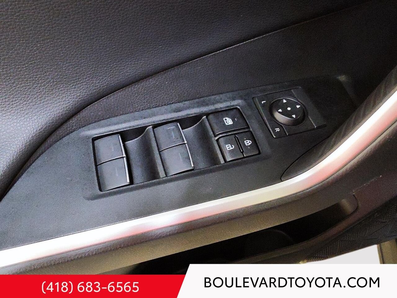 Toyota RAV4 97734B-130 | ADVENTURE 2024 Noir minuit métallisé Québec - photo #7