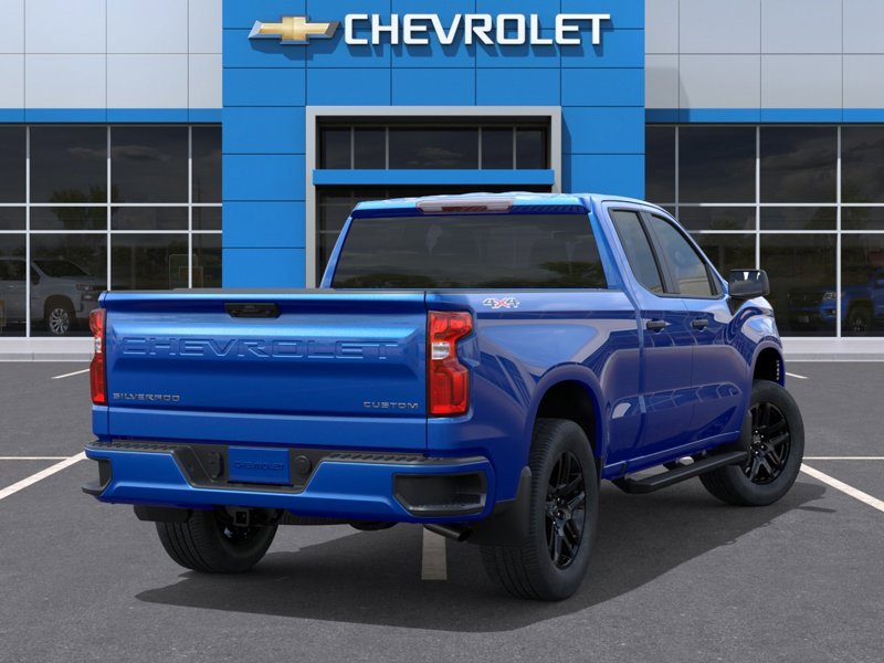 CHEVROLET Silverado 1500 Custom cabine double 4RM 147 po 2026 BLEU DEFERLANTE METALLISE