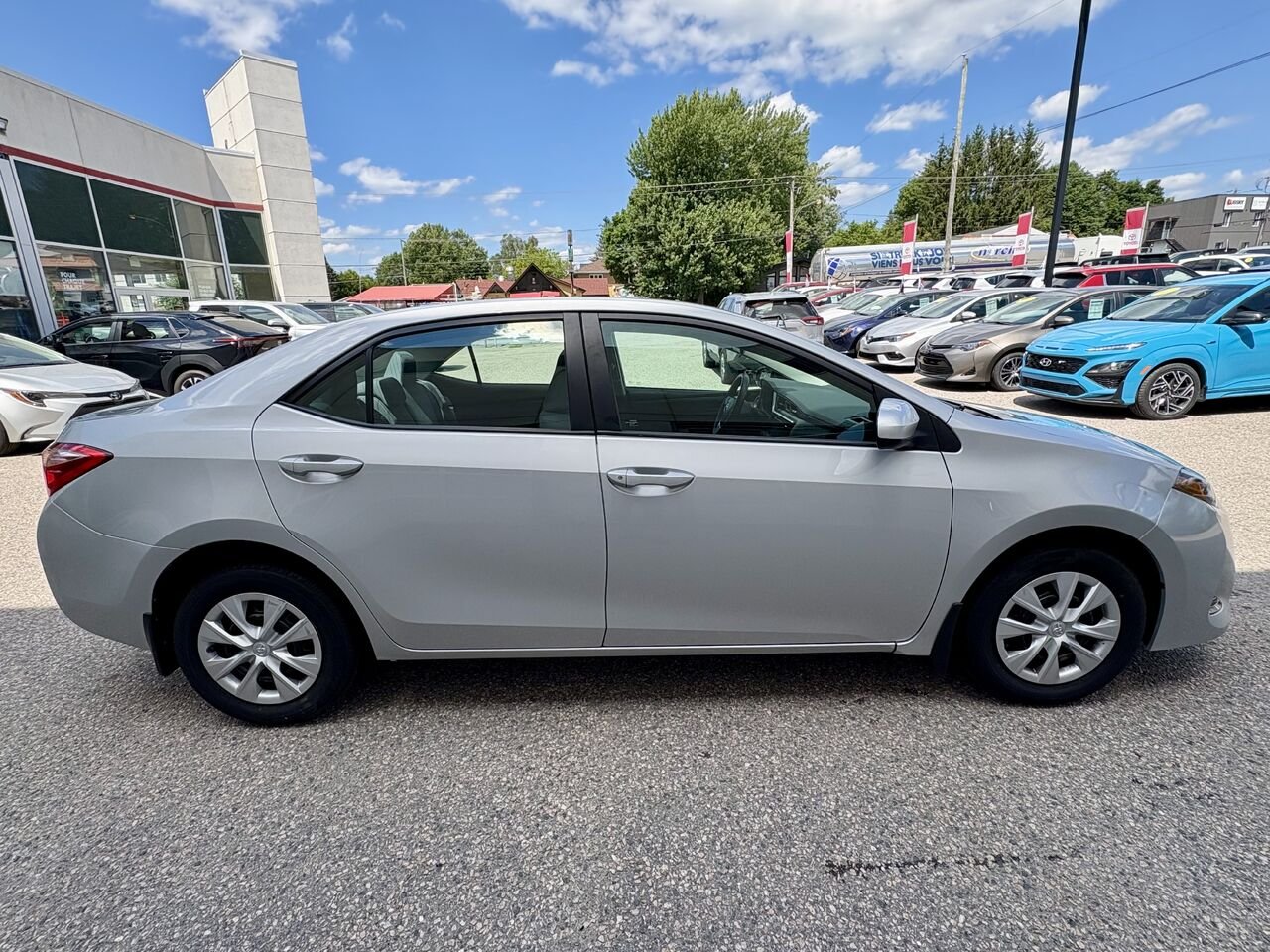2017 Toyota COROLLA Silver Mont-Laurier - photo #6