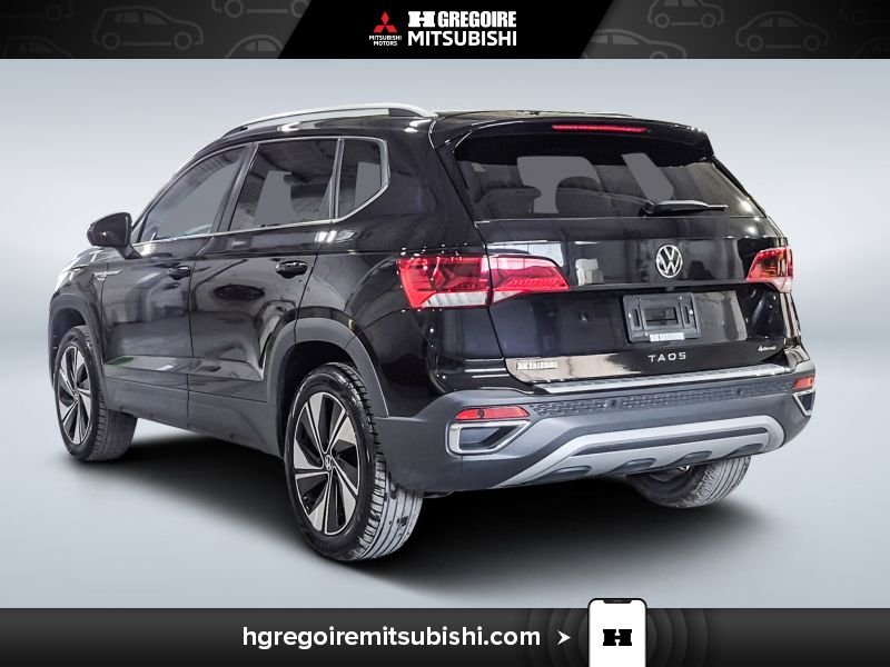 2024 Volkswagen Taos Black Saint-Eustache - photo #5